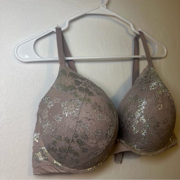 Victoria Secret Body By Victoria Perfect Shape Lace Bra Size 38DD Color Pink - Picture 2 of 8